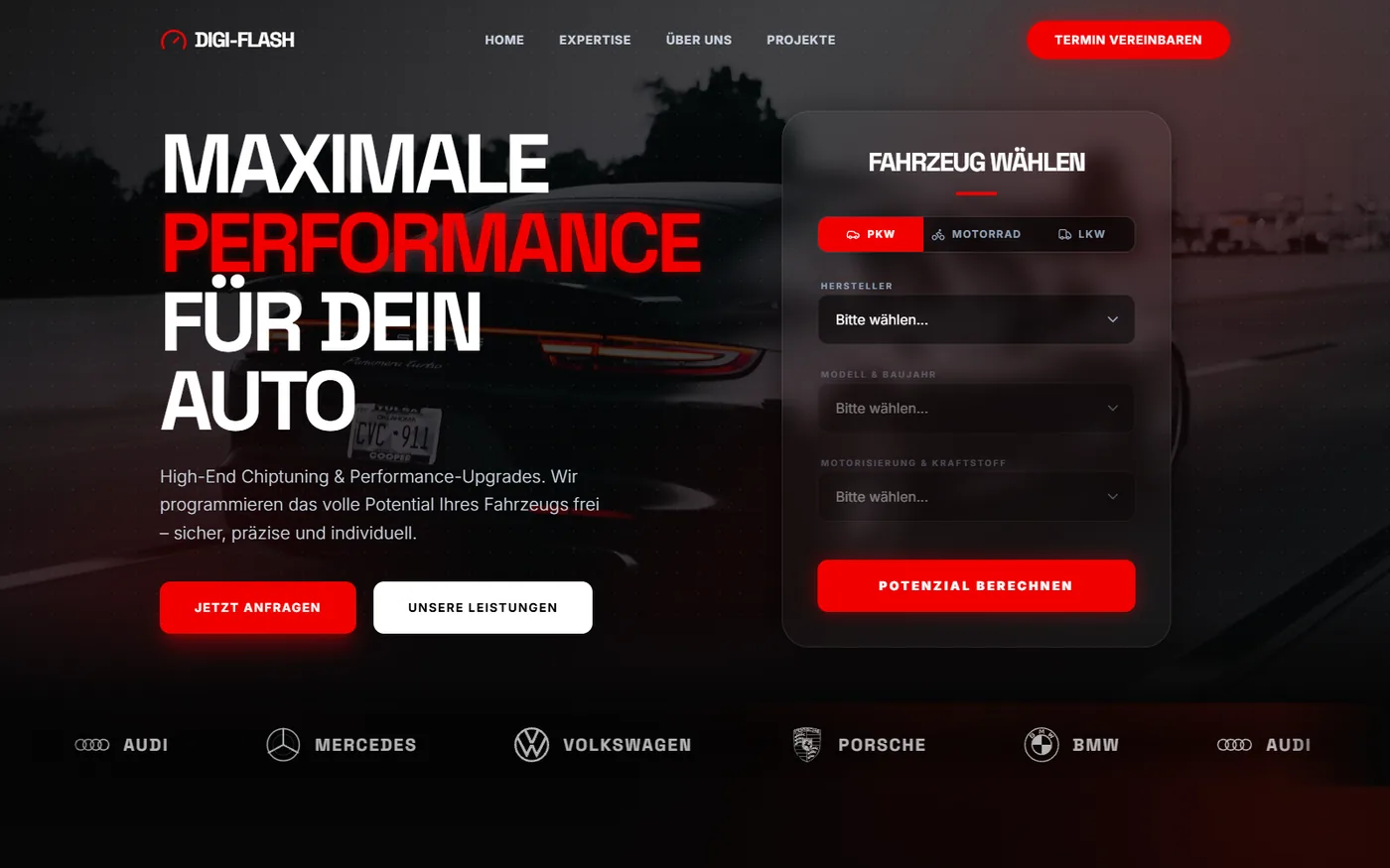 Startseite des Digi-Flash-Entwurfs: große Überschrift „Maximale Performance für dein Auto“ neben einem Konfigurator zur Fahrzeugauswahl.